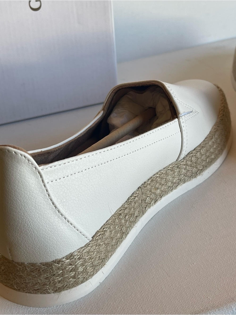 NIB GIANI BERNINI MEMORY FOAM SLIP ON ESPADRILLES WHITE WOMENS SIZE 8 - Picture 8 of 17